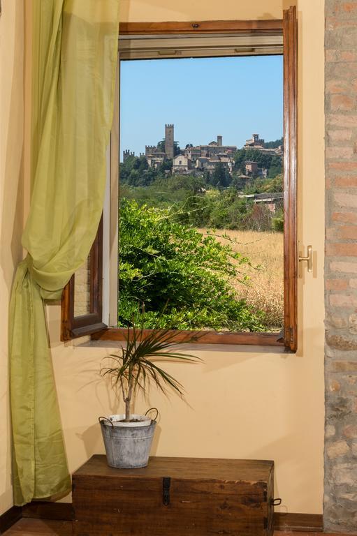 穆利诺马尔萨住宿加早餐旅馆 CastellʼArquato 客房 照片